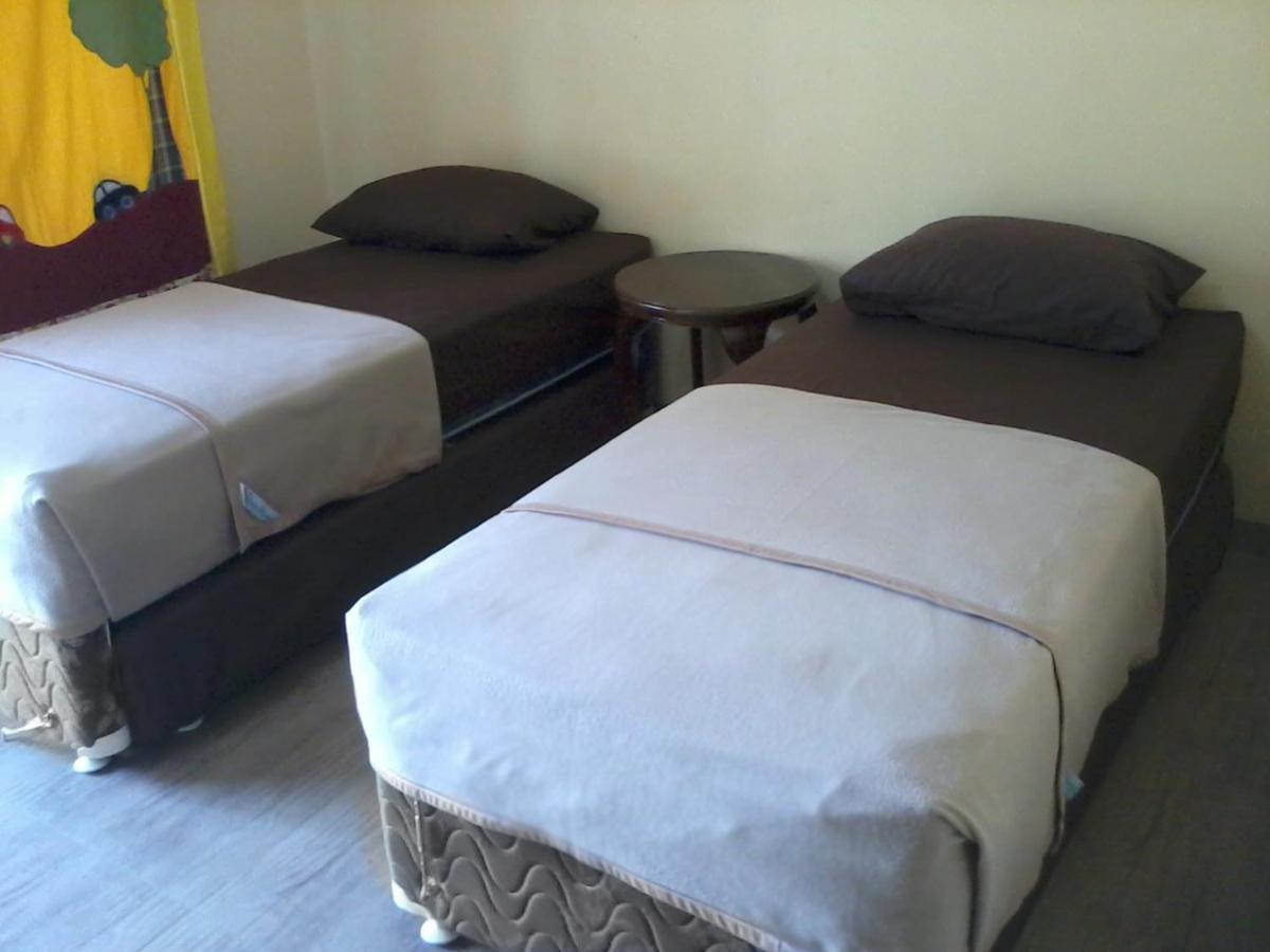 Hotel Cemerlang Baturraden Rom bilde